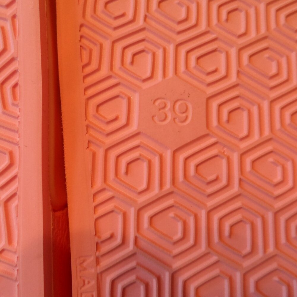 New JW Anderson Pink Rubber Pool Slides w/Signature Anchor Logo Size EU 39 /US 9 - Picture 13 of 16